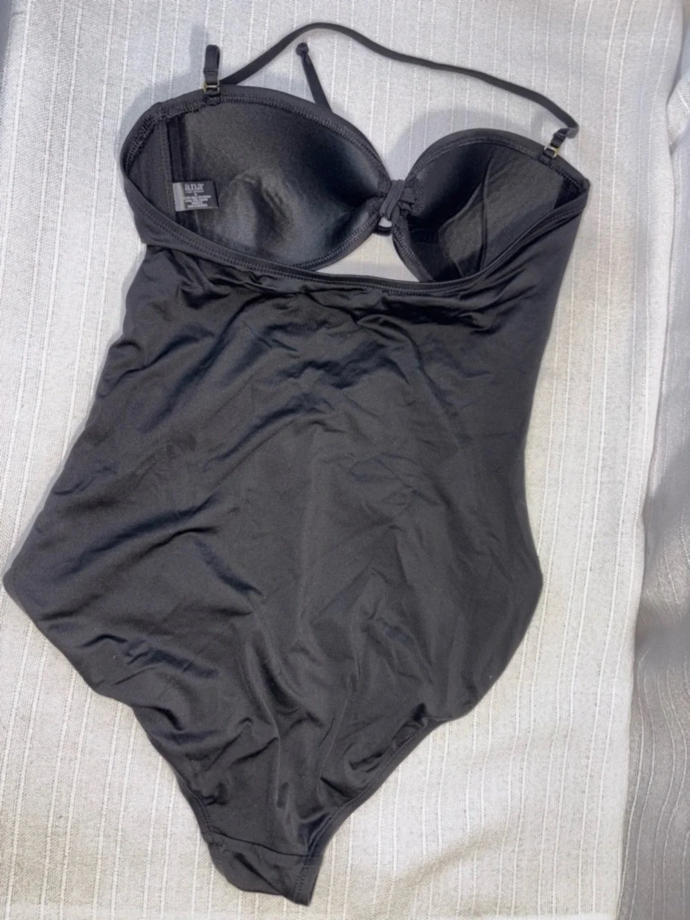 ana Swimsuit One Piece Black Cutout Monokini 12 EUC